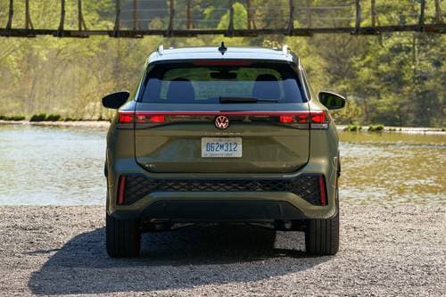 2025 Volkswagen Tiguan SEL R-Line 4dr SUV Exterior