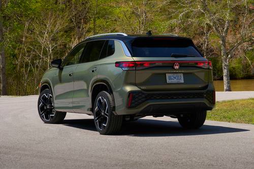 2025 Volkswagen Tiguan SEL R-Line 4dr SUV Exterior