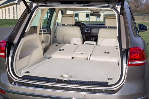 2015 Volkswagen Touareg TDI Executive 4dr SUV Cargo Area