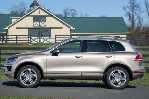 2016 Volkswagen Touareg TDI Executive 4dr SUV Exterior Shown