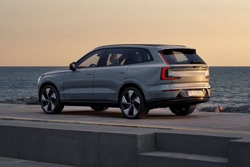 2025 Volvo EX90 Twin Motor Performance Ultra 4dr SUV Exterior Shown