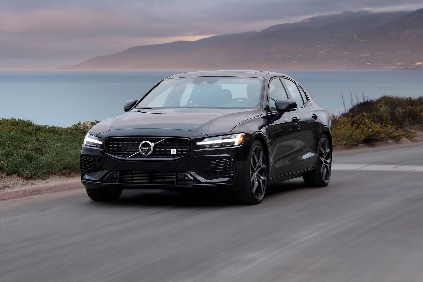 2023 Volvo S60 Review & Ratings | Edmunds