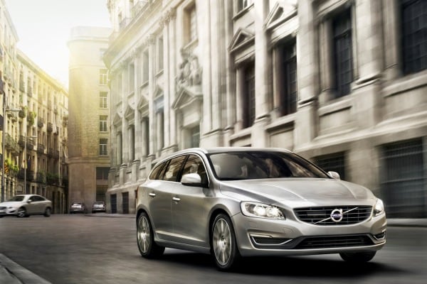 2015 Volvo V60 Finally Hits U.S. in January With All-New Four-Cylinder Engine
