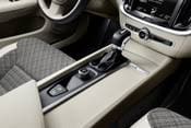 2019 Volvo V60 T6 Momentum Wagon Shifter