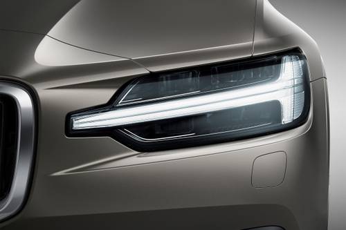 2021 Volvo V60 T5 Inscription Wagon Headlamp Detail