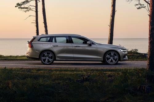 2021 Volvo V60 T5 Inscription Wagon Profile Shown