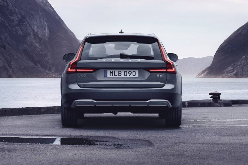 21 Volvo V90 Cross Country Prices Reviews And Pictures Edmunds
