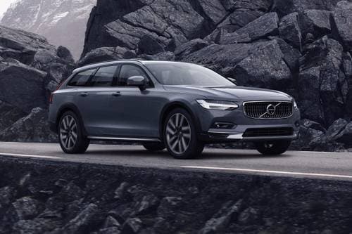 2025 Volvo V90 Cross Country B6 Ultra Wagon Exterior Shown