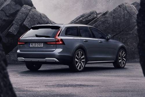 2025 Volvo V90 Cross Country B6 Ultra Wagon Exterior Shown