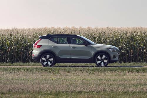 2024 Volvo XC40 Recharge Twin Motor Ultimate 4dr SUV Profile Shown