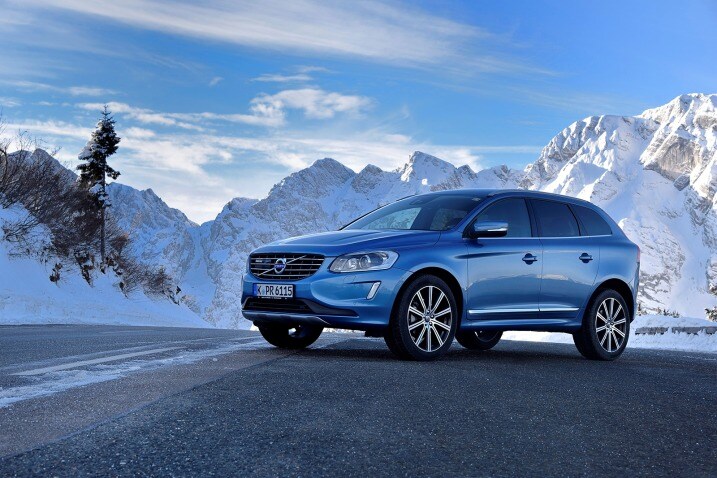 What Are The Safest Suvs Of 2017 For Your Family Edmunds Find The Safest Suvs Of 2017 For Your Family
