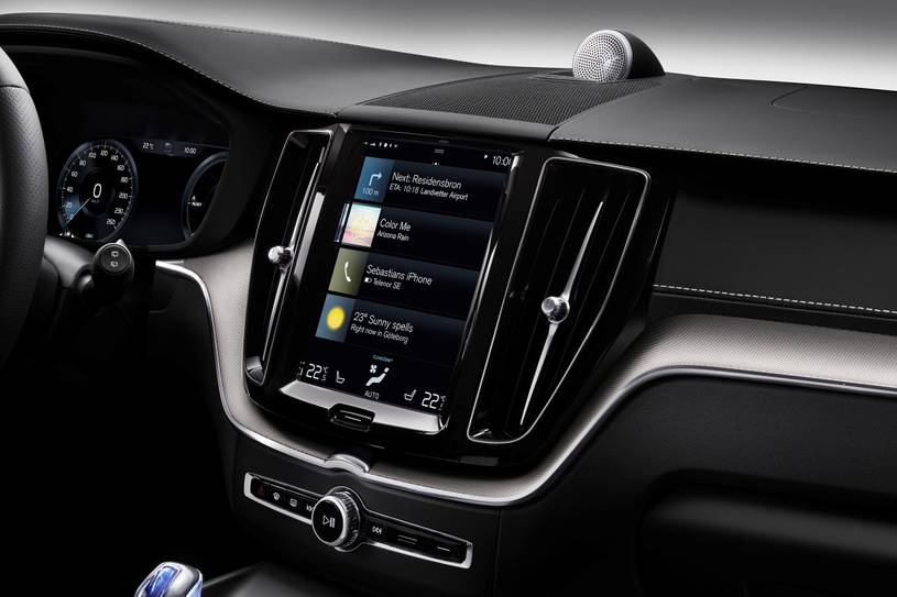 19 Volvo Xc60 Pictures 230 Photos Edmunds
