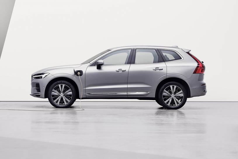 2022 Volvo XC60 Recharge Plug-In Hybrid T8 Inscription Expression 4dr SUV Profile