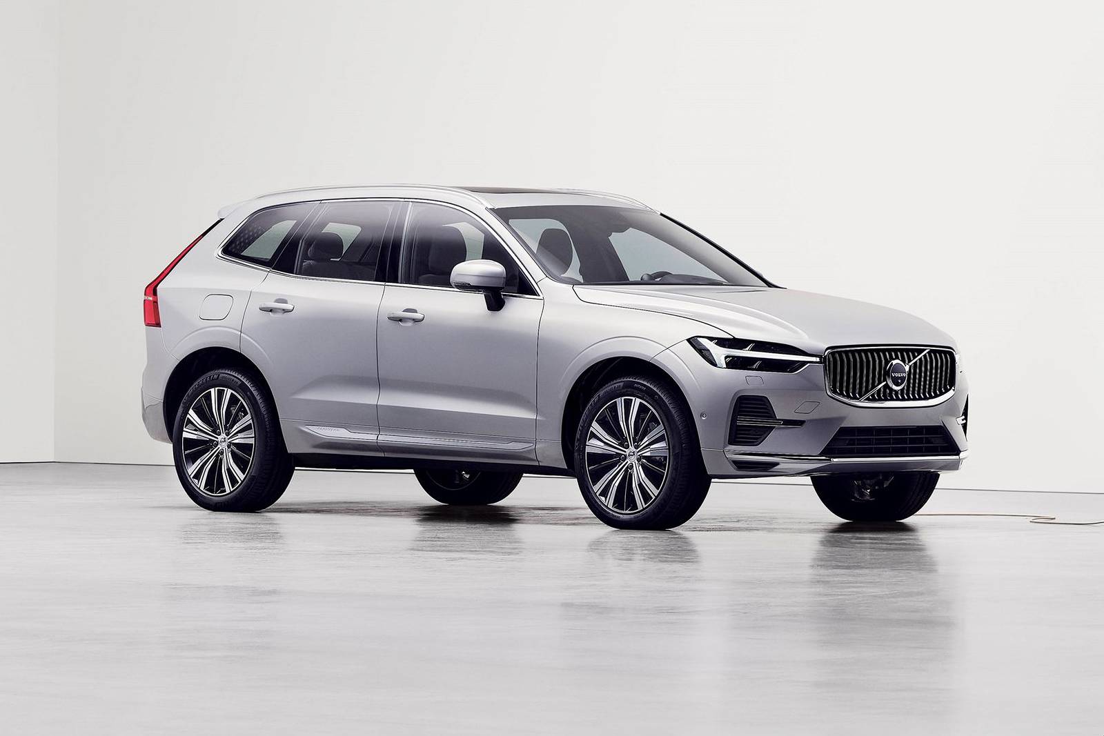 2025 Volvo XC60 T8 Polestar Engineered Prices Reviews and Pictures Edmunds