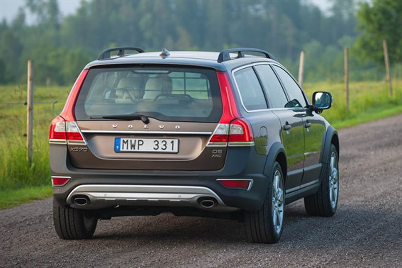 2016 Volvo XC70 Pricing Announced | Edmunds