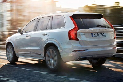 Used 2017 Volvo Xc90 T5 R Design Review Ratings Edmunds 2017 Volvo Xc90 T8 Inscription Twin Engine Plug In Hybrid 4dr Suv Exterior