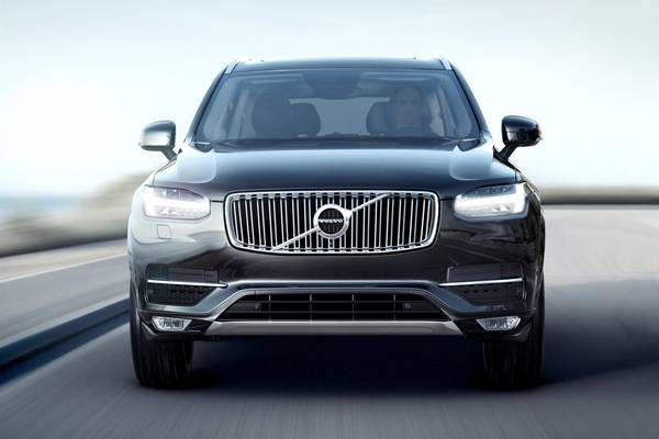 The 2019 Volvo XC90 The 2019 Volvo XC90