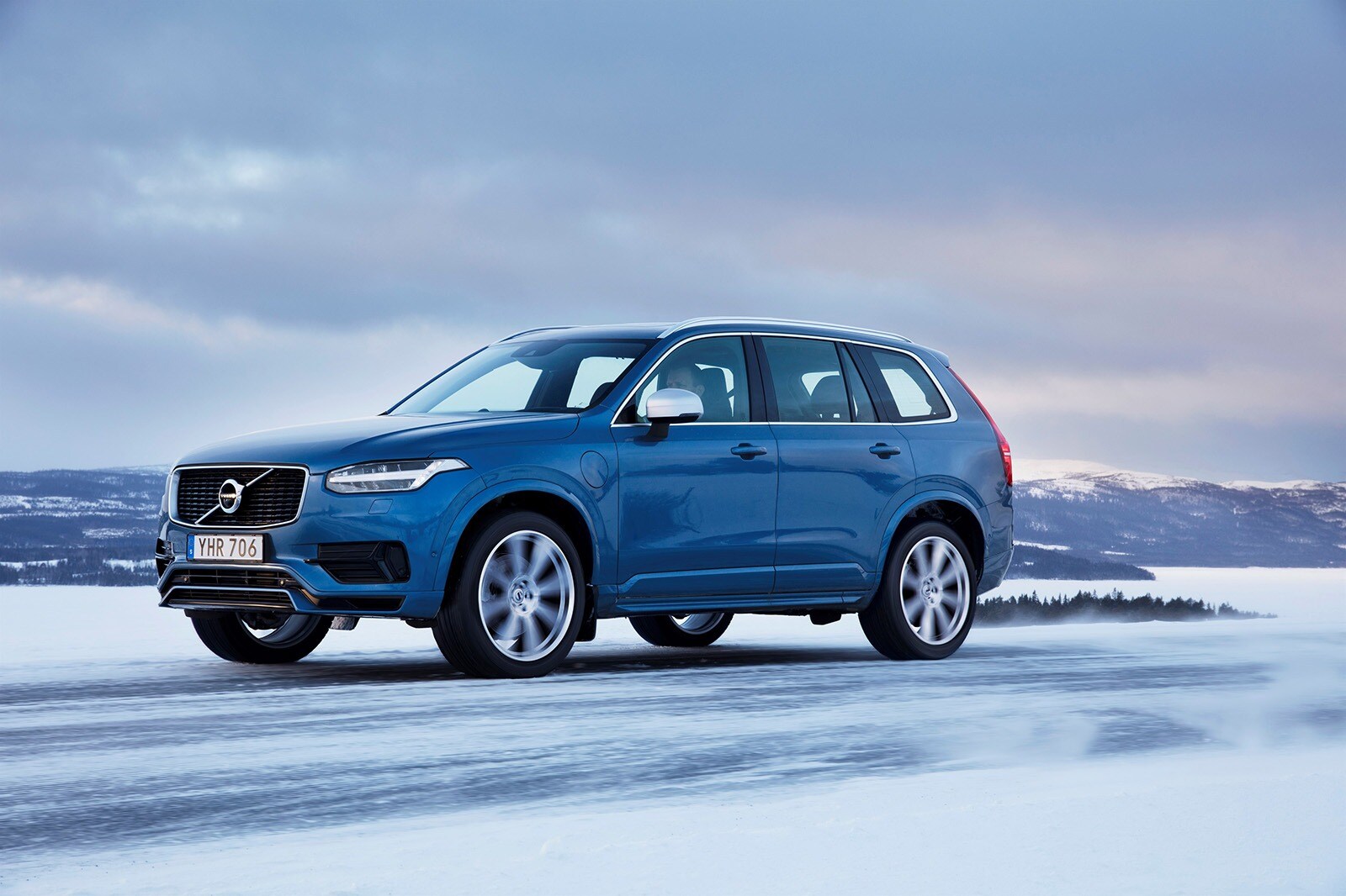 Best Hybrid Suv 2017 >> Best Hybrid Suvs Top Rated Hybrid Suvs For 2019 Edmunds Best Hybrid Suv 2017 >> Best Hybrid Suvs Top Rated Hybrid Suvs For 2019 Edmunds