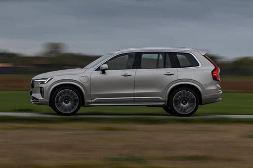 2026 Volvo XC90 T8 Ultra 4dr SUV Profile Shown